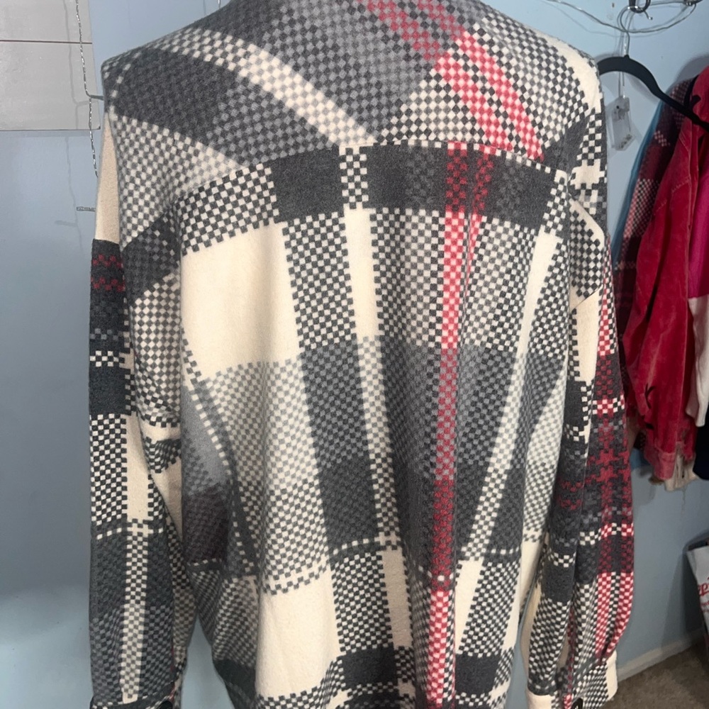 Zenana Shacket size large - Picture 3 of 3